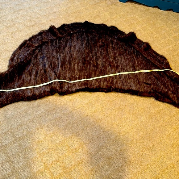 Beautiful woven natural color mink shawl - Picture 3 of 6